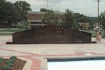 Al Wall Memorial: Holbrook
