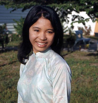 Bien Thuy Air Base, young girl. MSgt Summerfield, 1969: 14