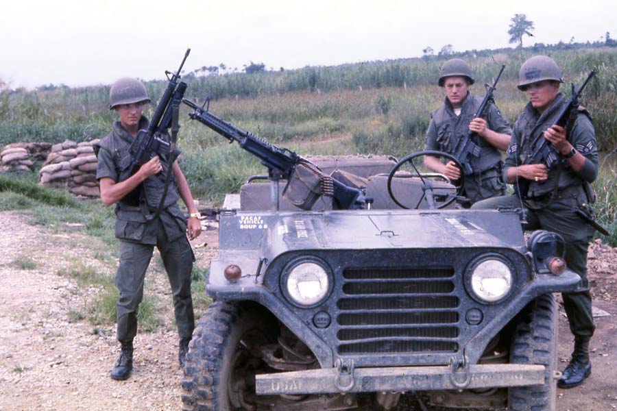Bien Thuy Air Base, USAF SPS QRT jeep, M151, M79 and M60. MSgt Summerfield, 1968: 27