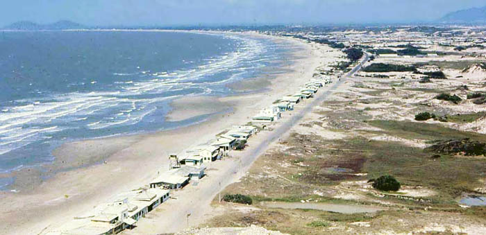 Bien Thuy, beautiful day at the beach. MSgt Summerfield 1969: 13