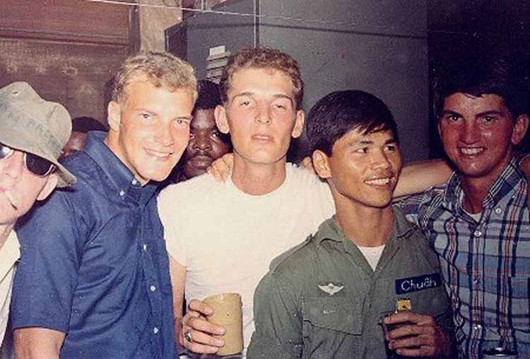 39) Vickers, Hutch , Joe Ross, VNAF Pilot Chuan, and Mike Mckeal.