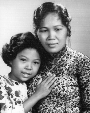 16. Mamasan and daughtersan did laundry and brushed shoes for 35th APS tents, and later Hut #3.