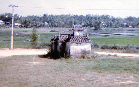 30. Đà Nẵng AB. East perimeter road Pagoda.