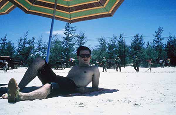 22. China Beach, Đà Nẵng: Look at those fools in the hot sun!