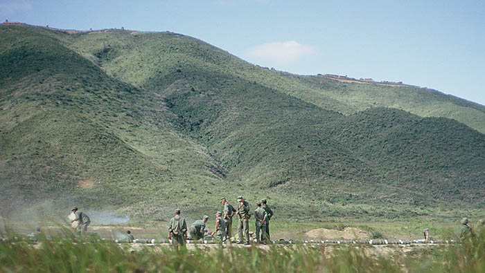 39. Đà Nẵng, K-9 Growl Pad: Firing on 100 yards targets. 1965-1966.