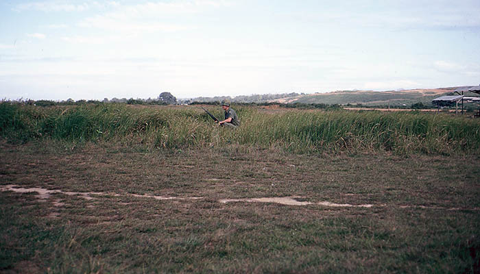 40. Đà Nẵng, K-9 Growl Pad: Don Poss, waiting his turn at range. 1965-1966.