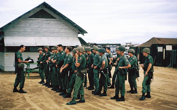 10. Đà Nẵng AB, K-9 Growl Pad: At Ease. 1965.