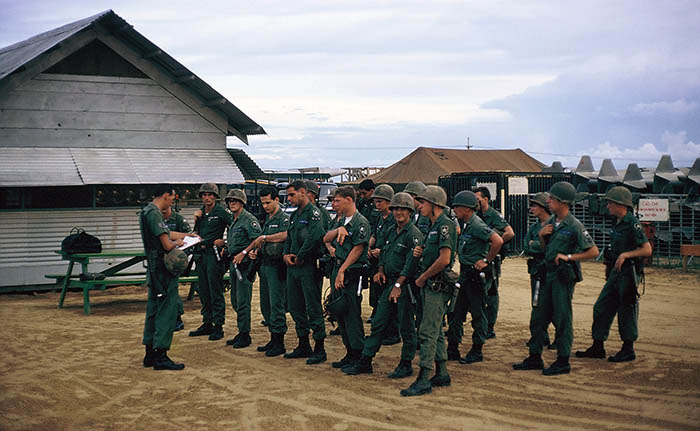 11. Đà Nẵng AB, K-9 Growl Pad: Guardmount post assignment read out. 1965.