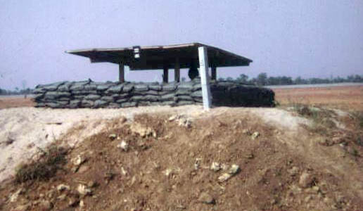 2c. NKP Perimeter Bunker. Photo by: George Conklin, NKP, 56th SPS K9: Ango 0k31. 1970-1971.