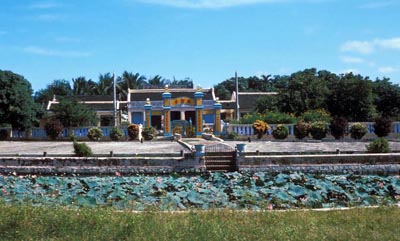 96. Thap Cham: Pagadoa Temple Gardens.