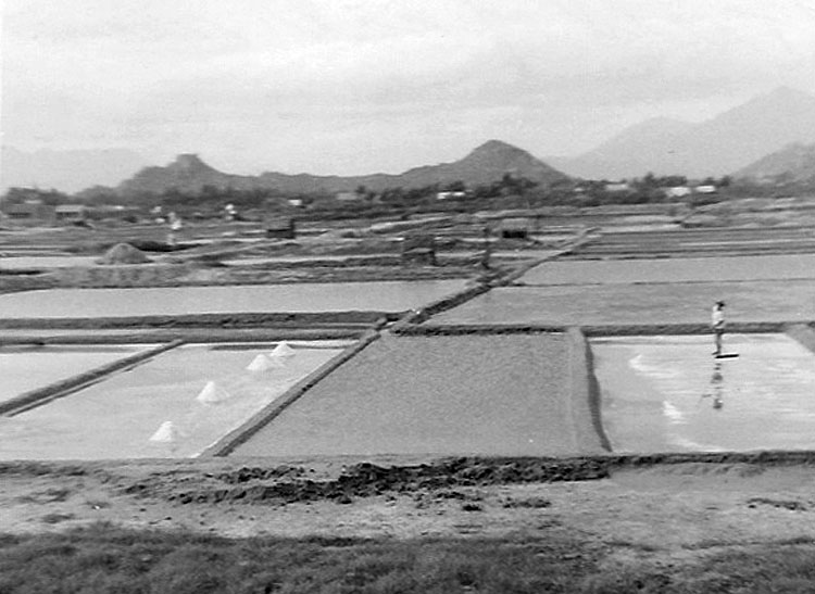 10. Phan Rang Air Base: Salt Farms outside Beach Gate. Photo by: Van Digby, 1967-1968.