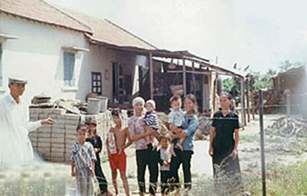 11. Phan Rang Air Base: Road to town and Vietnamese housing. Photo by Gary Phillips. c1966.