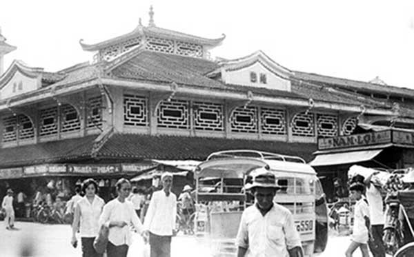 5. Saigon Market. Photo by Kailey Wong, 1967-1968.