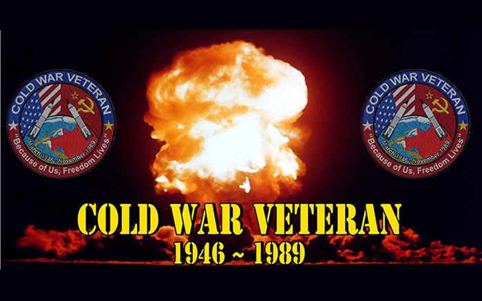 week-2010-04-28-war-cold-war-04-atom-bomb-explosion-sm