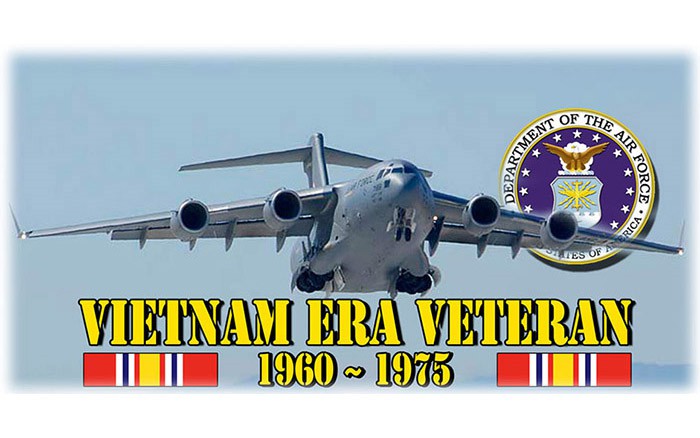 week-2010-04-28-war-vietnam-era-veteran-03-1960-1975-b52-don-poss-sm